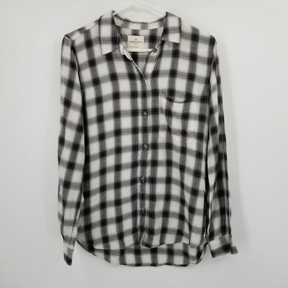 American Eagle Outfitters Tops American Eagle Boyfriend Fit Black